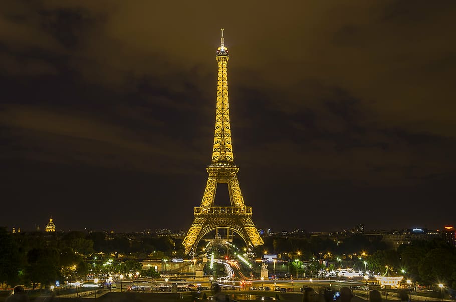 Eiffel Tower in Paris at night time, france, europe, travel HD wallpaper