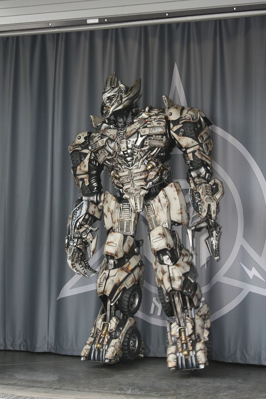 Megatron hi-res stock photography and images - Alamy