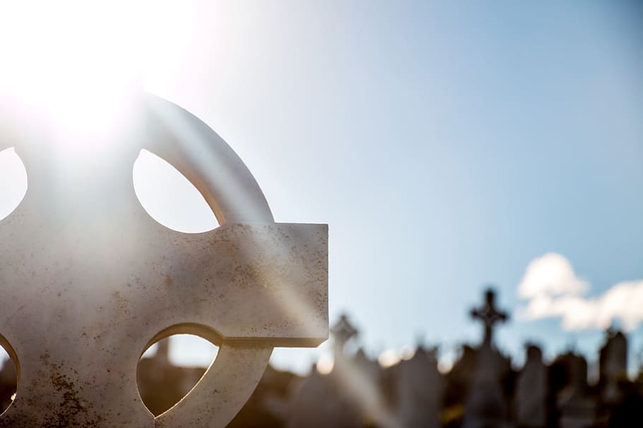 concrete crosses on graveyard tombstones, cemetery, backlight HD wallpaper