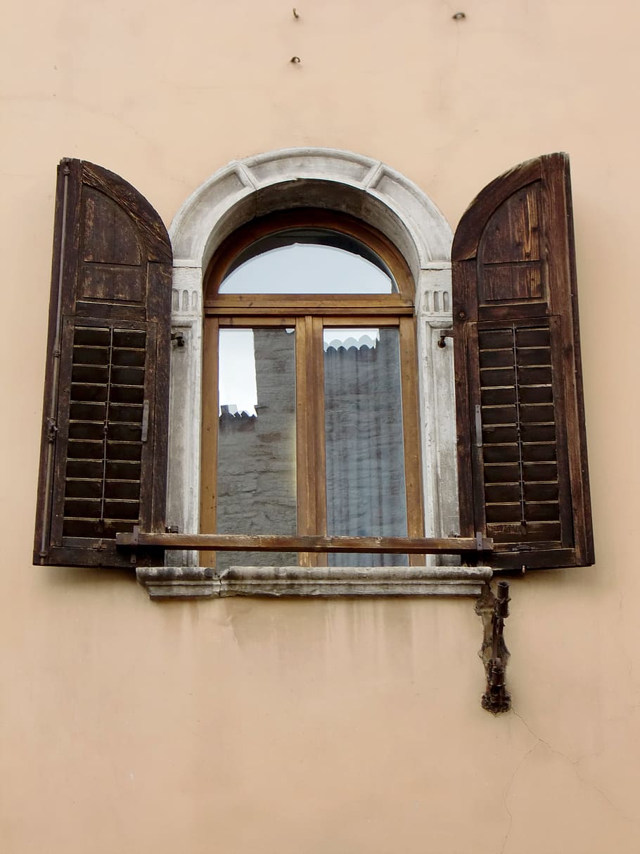 window, old, old window, facade, historically, weathered, wood HD wallpaper