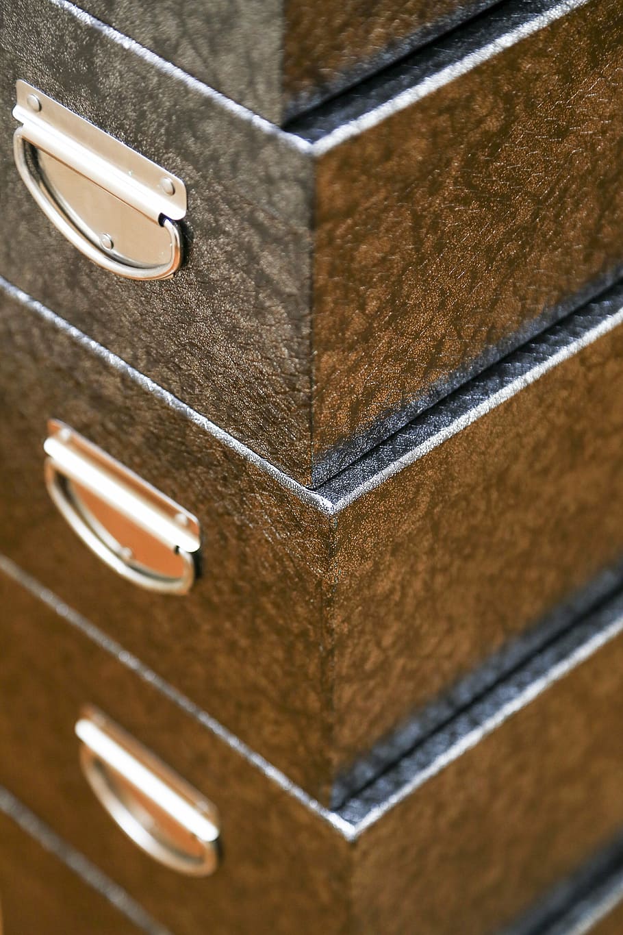 boxes, detail, color, no people, close-up, indoors, focus on foreground HD wallpaper