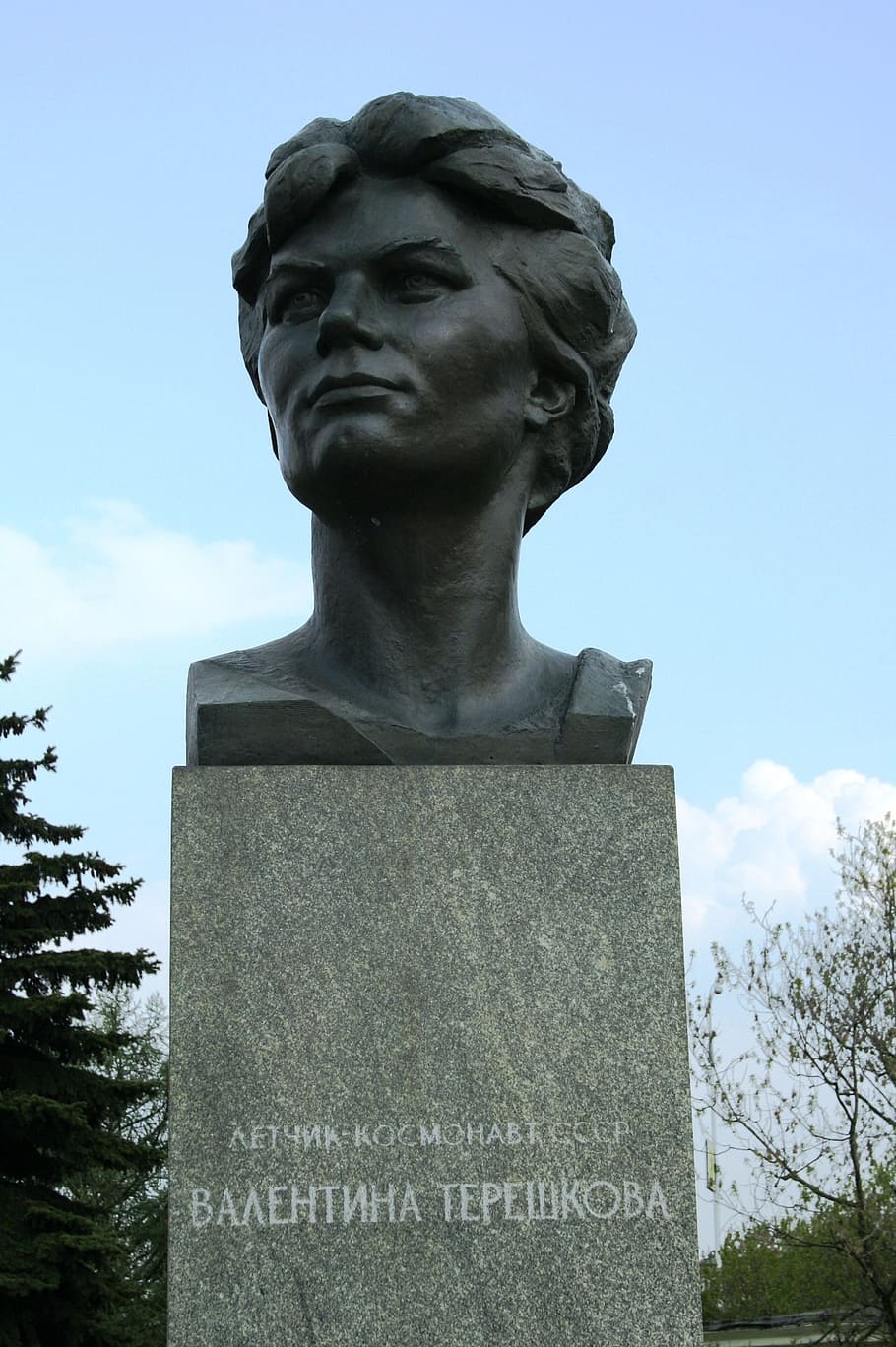 first woman in space, statue, astronaut, monument, valentina tereshkova, HD wallpaper