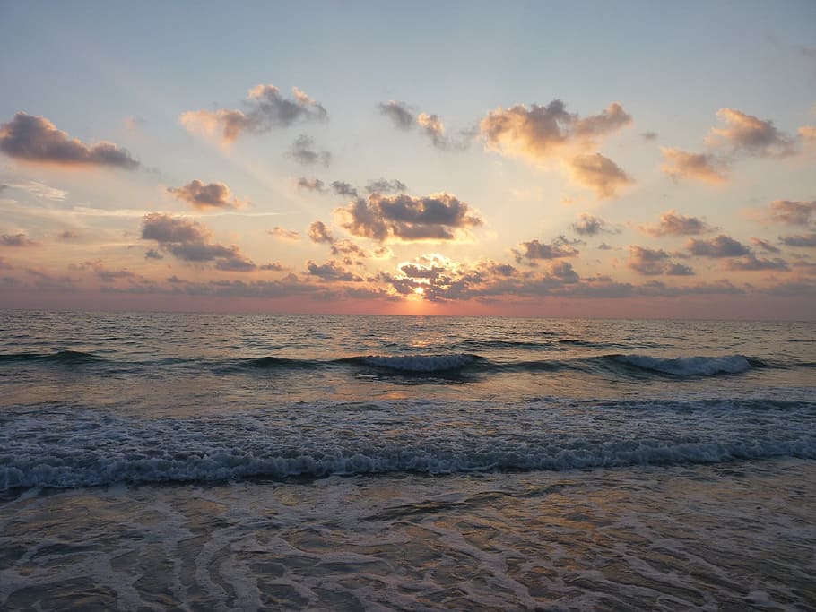 body of water during sunset, landscape, ocean, sky, scenic HD wallpaper