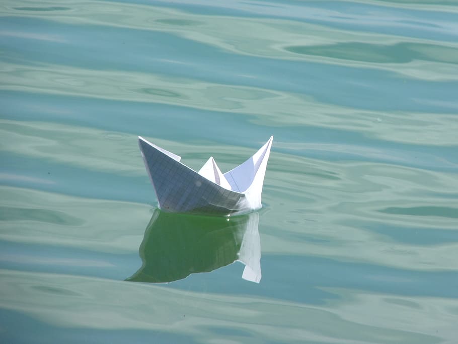 white boat paper on body of water, papierschiff, boot, ship HD wallpaper