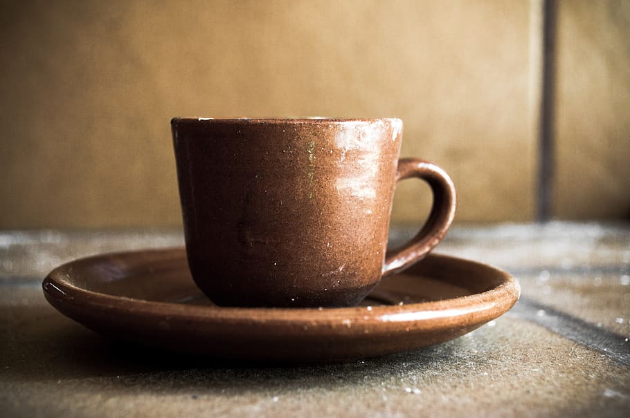 brown ceramic tea cup on saucer, mug, mud, pottery, dish, glass HD wallpaper