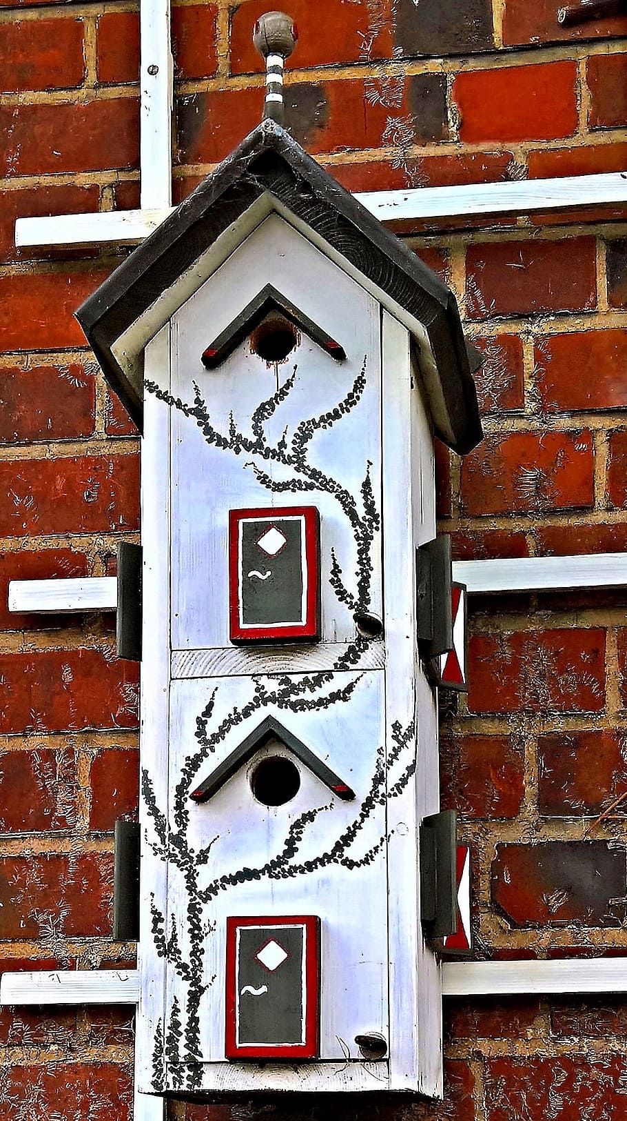 aviary, nest boxes, double-decker, from wood, lovingly painted HD wallpaper
