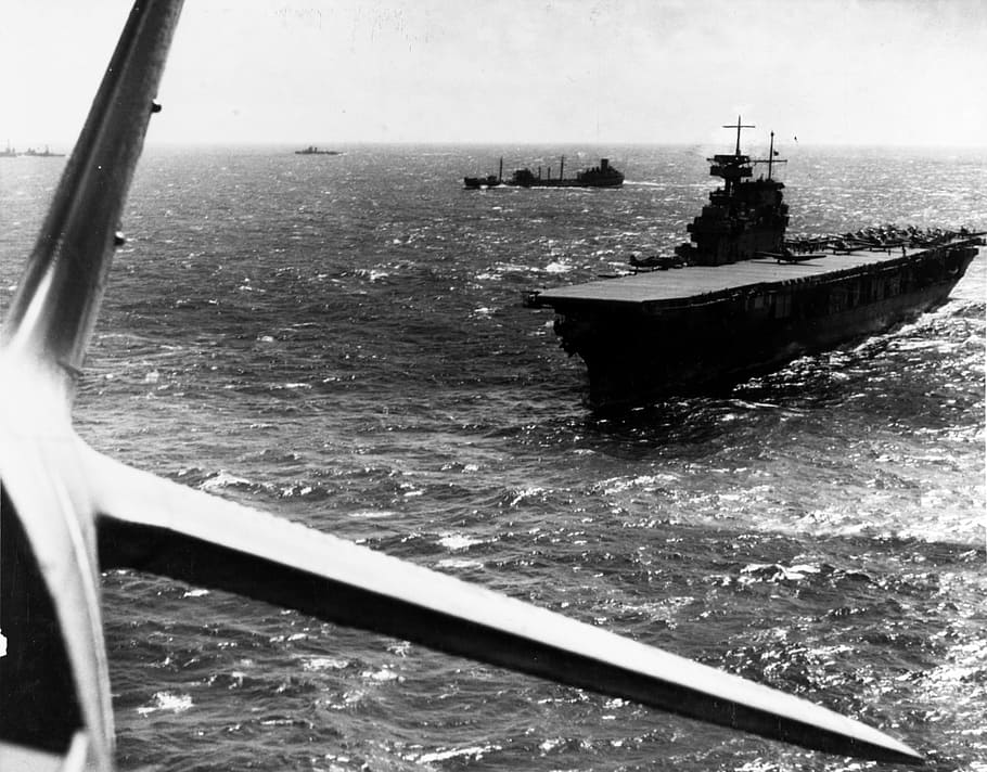 Yorktown conducts aircraft operations, Battle of Coral Sea, World War II, HD wallpaper