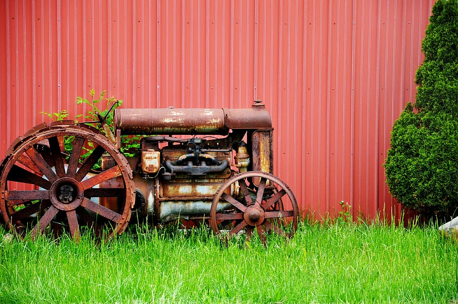 brown tractor on green grass, vintage, farm, retro, agriculture HD wallpaper