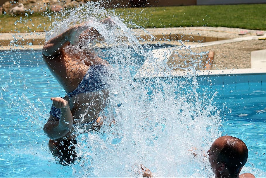 water, fun, spin, child, summer, pool, cool, vacation, spinning HD wallpaper