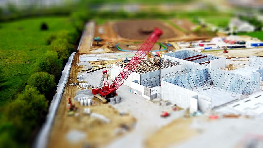 Small Model building and crane, miniature, public domain, tilt Shift Lens HD wallpaper