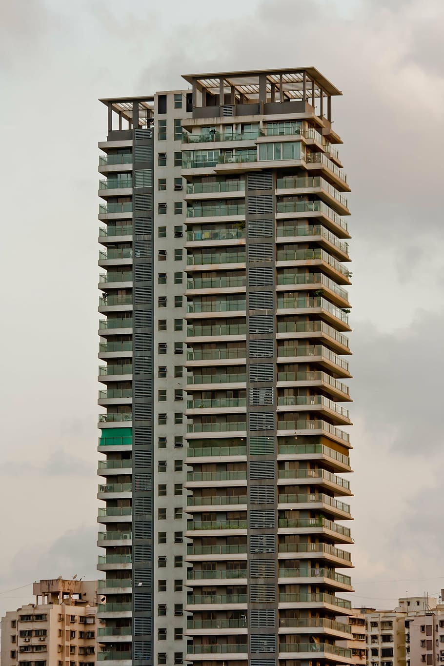 building-tall-hotel-mumbai.jpg