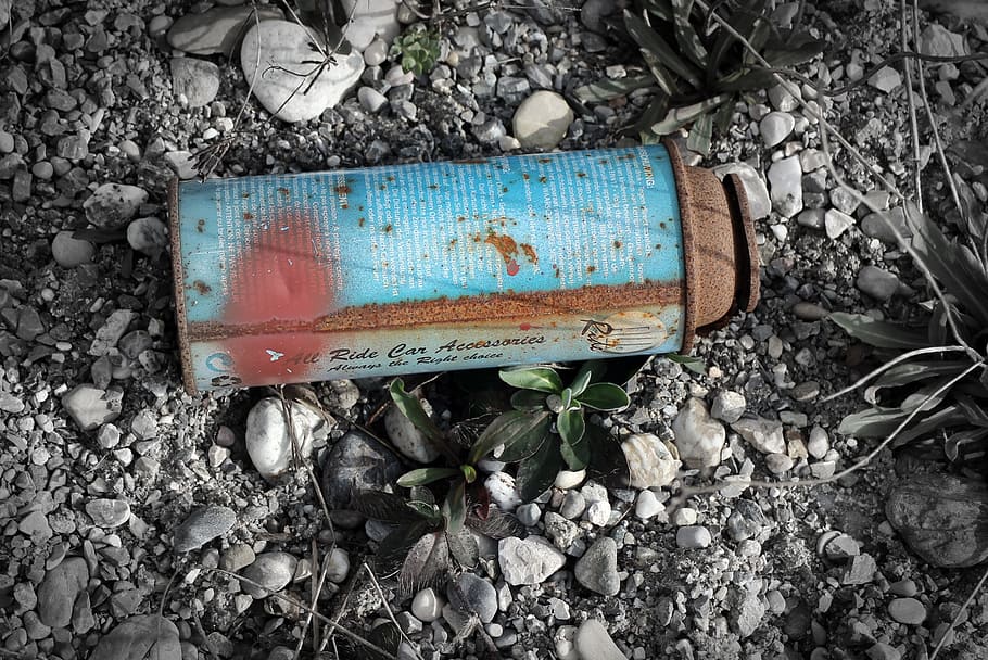 spray can, box, environment, load, rusty, metal, garbage, tin can HD wallpaper