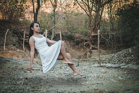 woman posing on air for photography, nature, tree, outdoors HD wallpaper