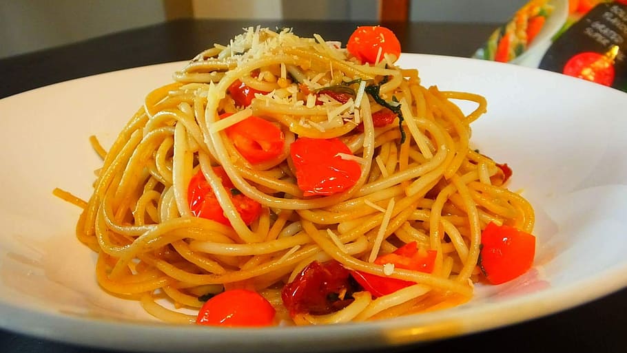 HD wallpaper Spaghetti, Aglio, Olio, Pasta, Italian, aglio olio, lunch, tomatoes Wallpaper Flare