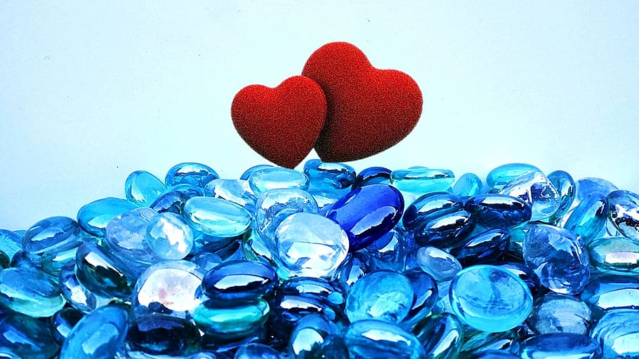 blue pebbles with two red hearts on top, two hearts, love, symbol, HD wallpaper