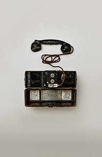black crank phone, black and brown military telephone, portable telephone HD wallpaper