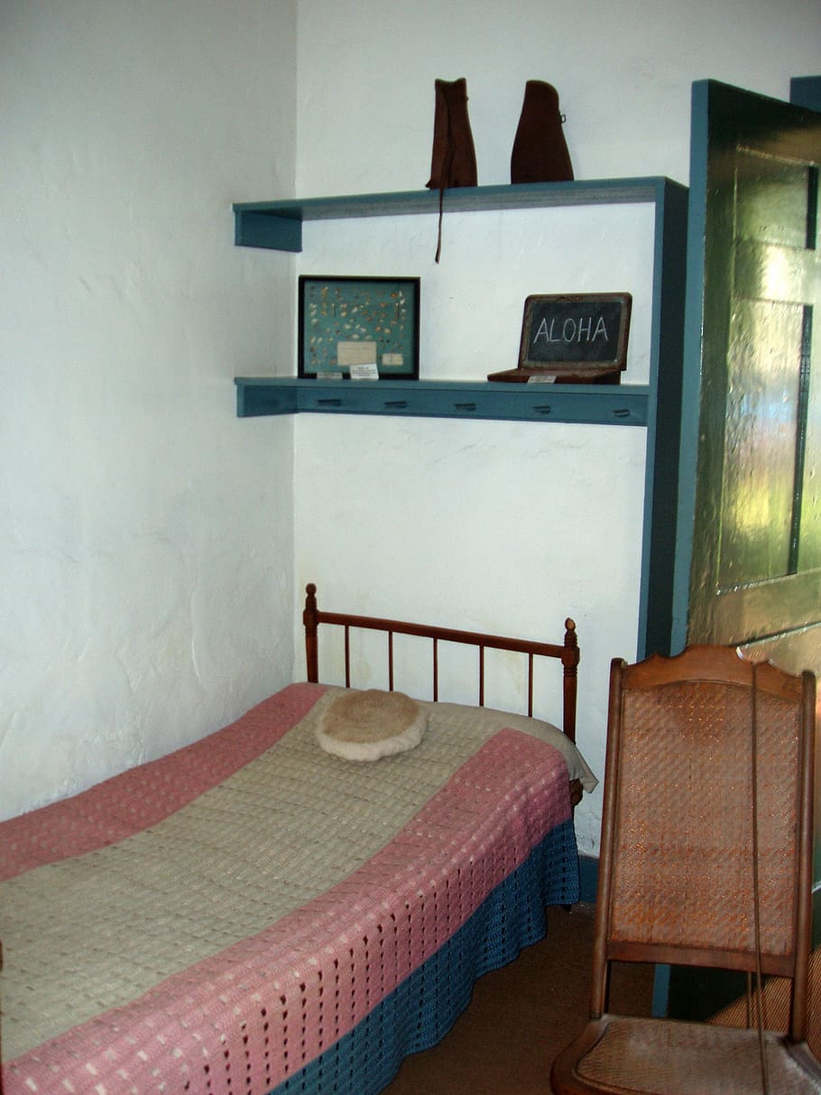 Baldwin House inside in Lahaina, Hawaii, bed, public domain, room HD wallpaper