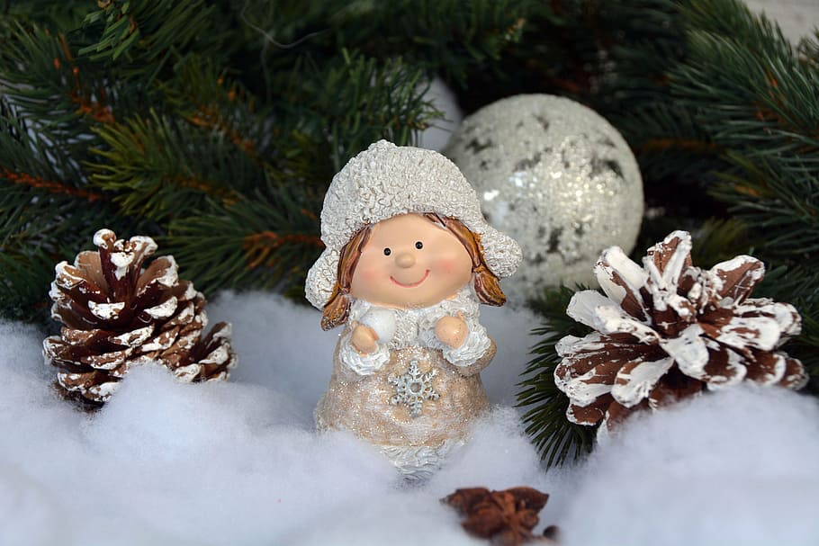 ceramic brown-haired female decor, christmas, christmas decoration, HD wallpaper