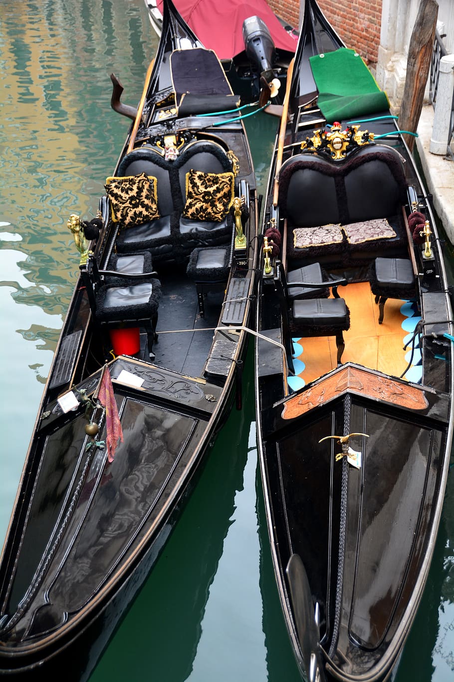 venice, gondolas, boats, prows, italy, water, canal, europe, HD wallpaper