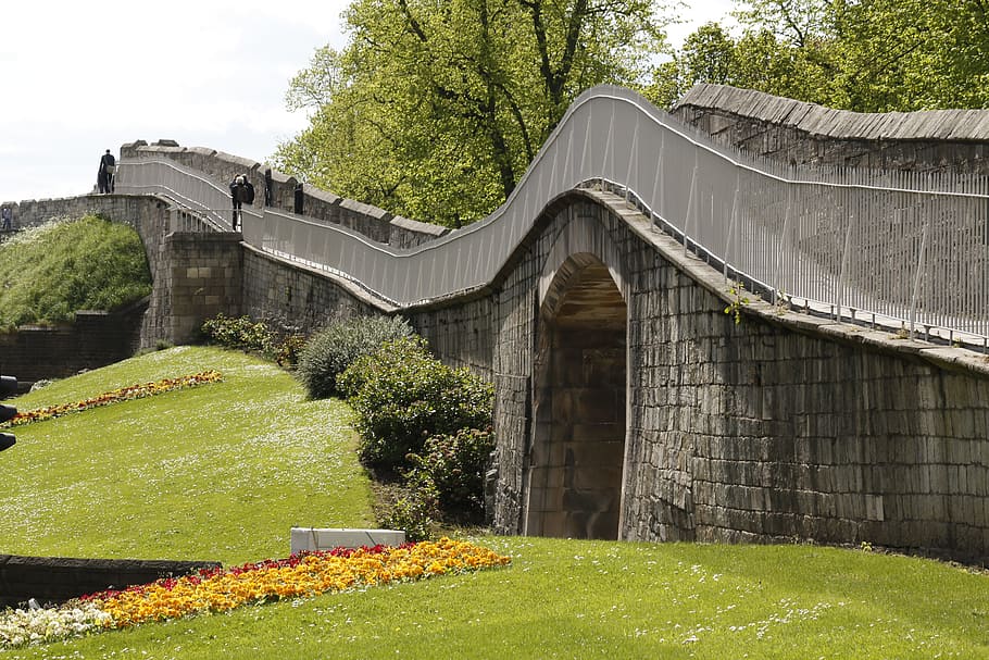 lawn, sky, bridge, walkway, railings, travel, architecture HD wallpaper