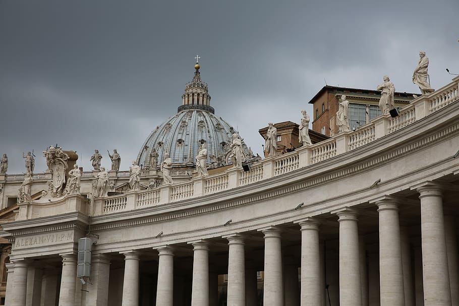 photo of Basilica, white and blue dome building under gray sky at daytime HD wallpaper