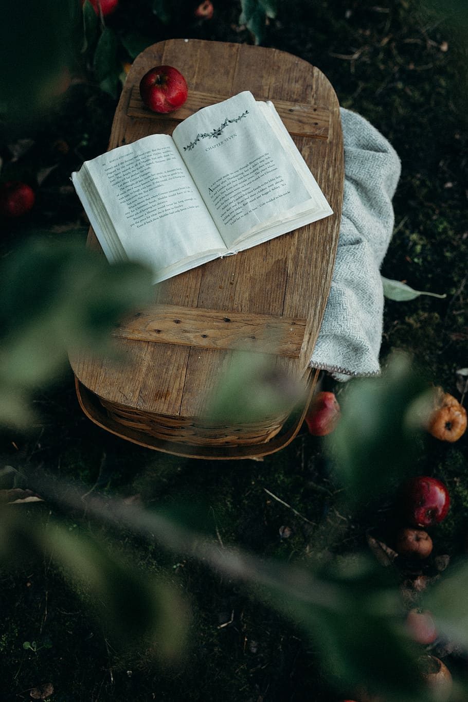 white book on top of brown picnic basket, book on brown basket HD wallpaper