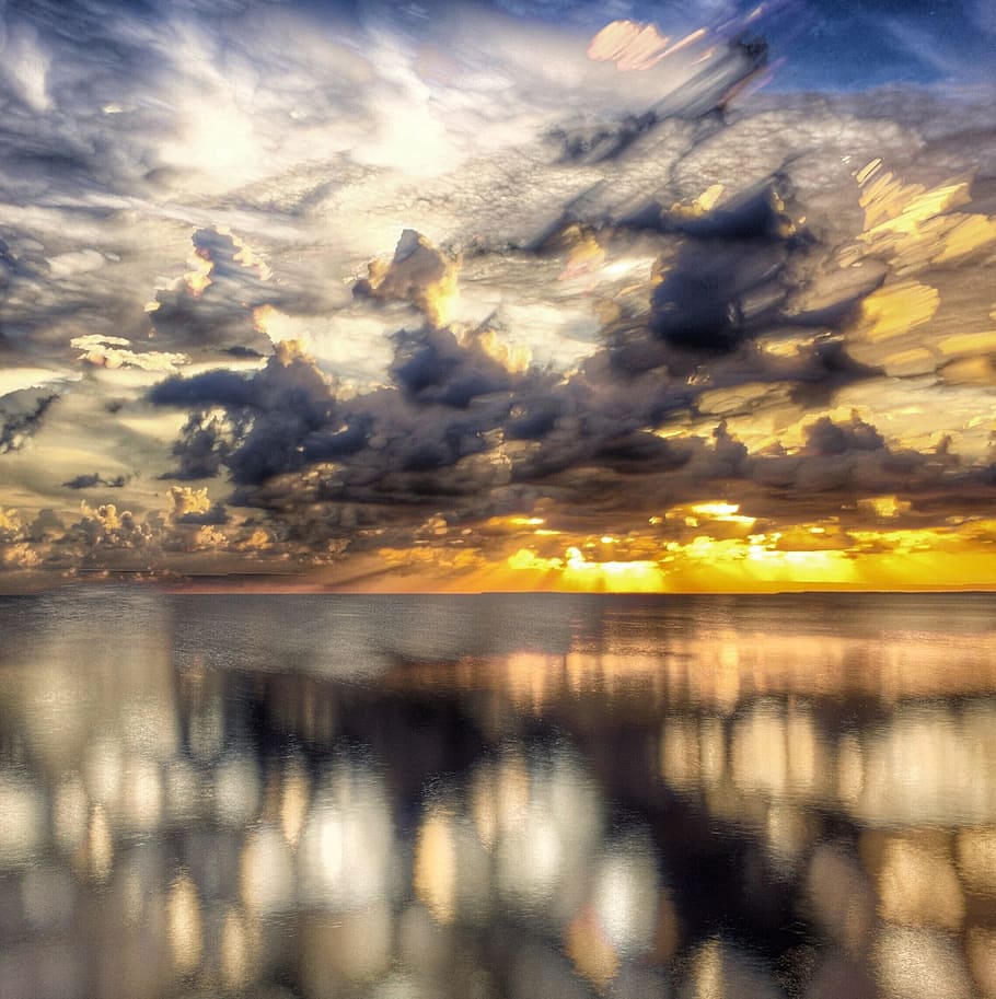 photo of stormy clouds during golden hour, sunset, ocean, reflection HD wallpaper