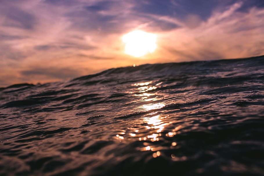 body of water under cloudy sky, dawn, dusk, nature, ocean, sea HD wallpaper