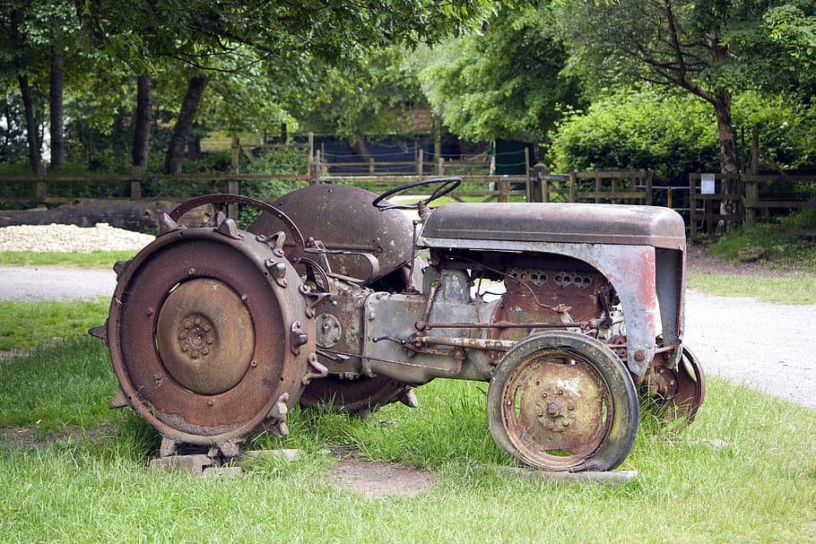 gray tractor on grass, old, rusty, agriculture, wheel, rural HD wallpaper