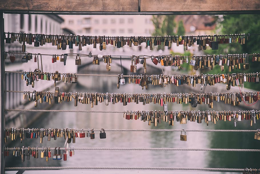 bridge with padlocks, wire, steel, metal, promise, river, water HD wallpaper