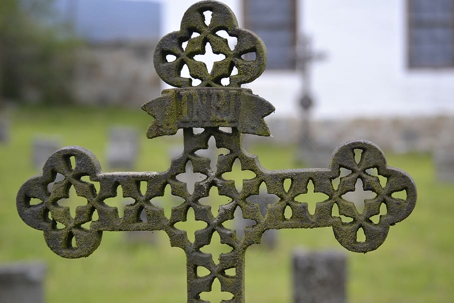 old, iron, cemetery, rusty, rusted, historically, cross, focus on foreground HD wallpaper