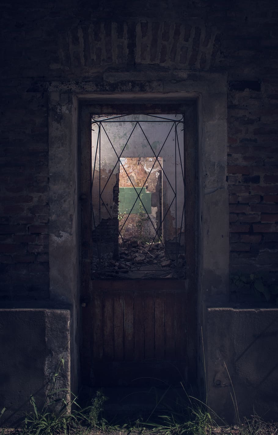 Door, Color, Landscape, urban, edition, closed, structure, ornaments bronze HD wallpaper