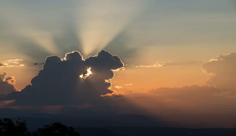 sunset, sky, clouds, rays, light, weather, formation, grey HD wallpaper