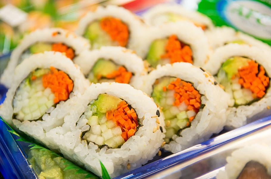maki sushis on blue container, roll, fish, japanese, seafood, HD wallpaper