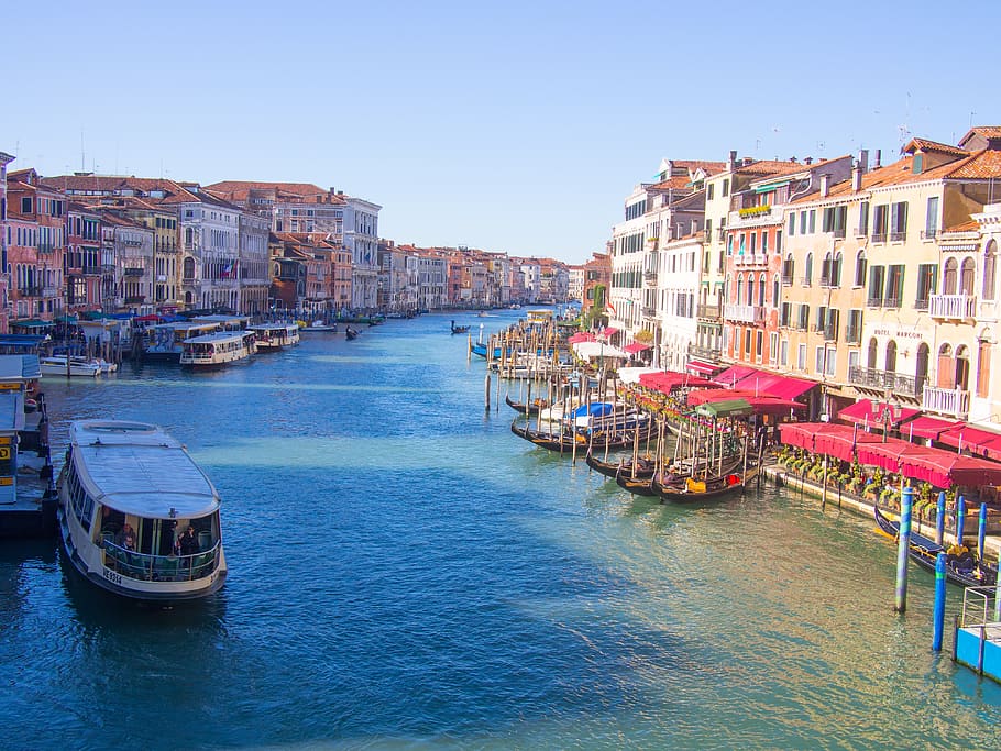 river, ship, skyline, flow, building exterior, architecture HD wallpaper