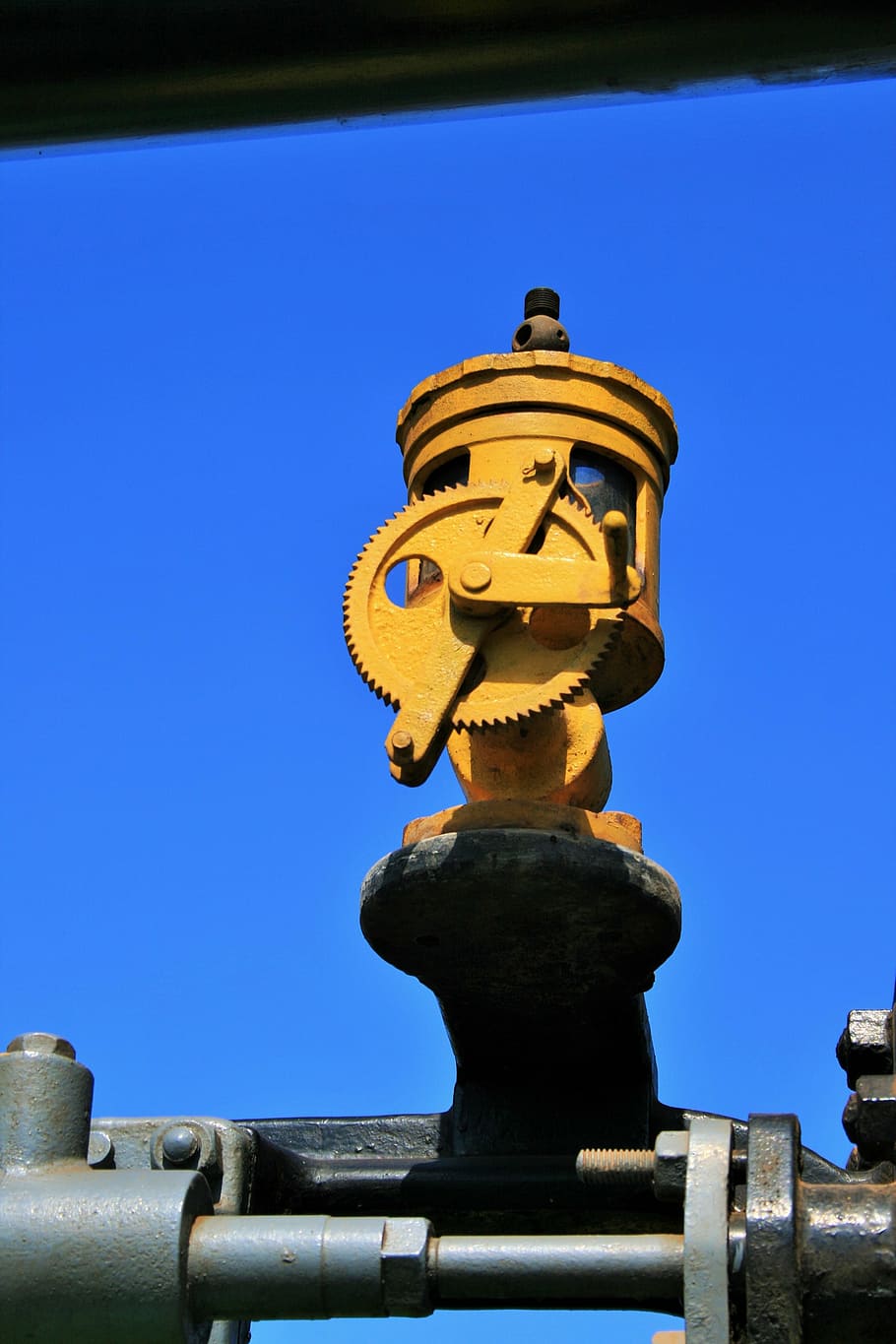 steam engine, components, metal, yellow, power, mobile, agriculture HD wallpaper