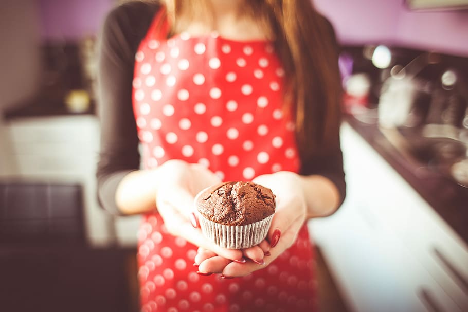Little Homemade Muffin in Hands, baking, cooking, food, girl