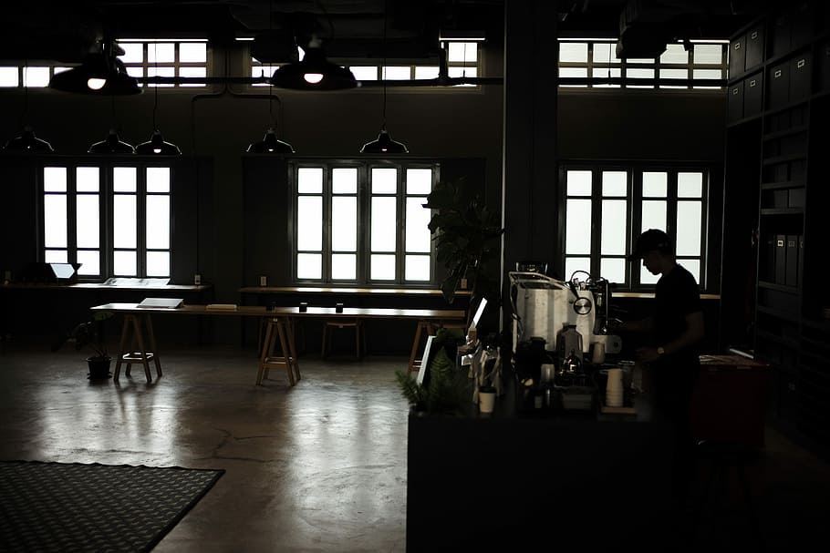 silhouette of man in kitchen, silhouette of a person in bar, interior design HD wallpaper