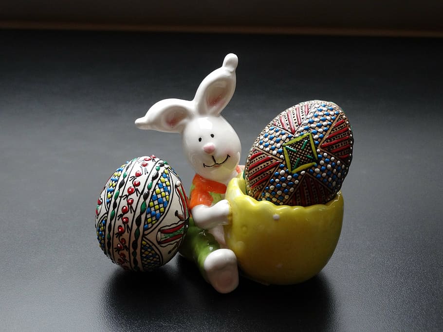 eggs, easter, rabbit, representation, animal representation HD wallpaper