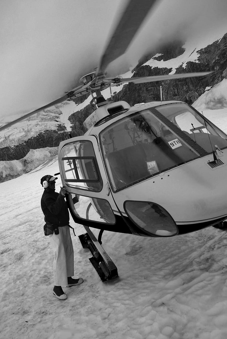 black-and-white, helicopter, transportation, mode of transportation, HD wallpaper