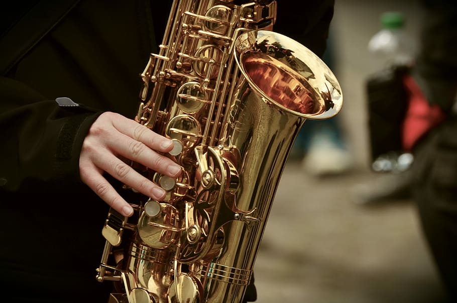 person playing saxophone, musical instrument, jazz, musician, HD wallpaper