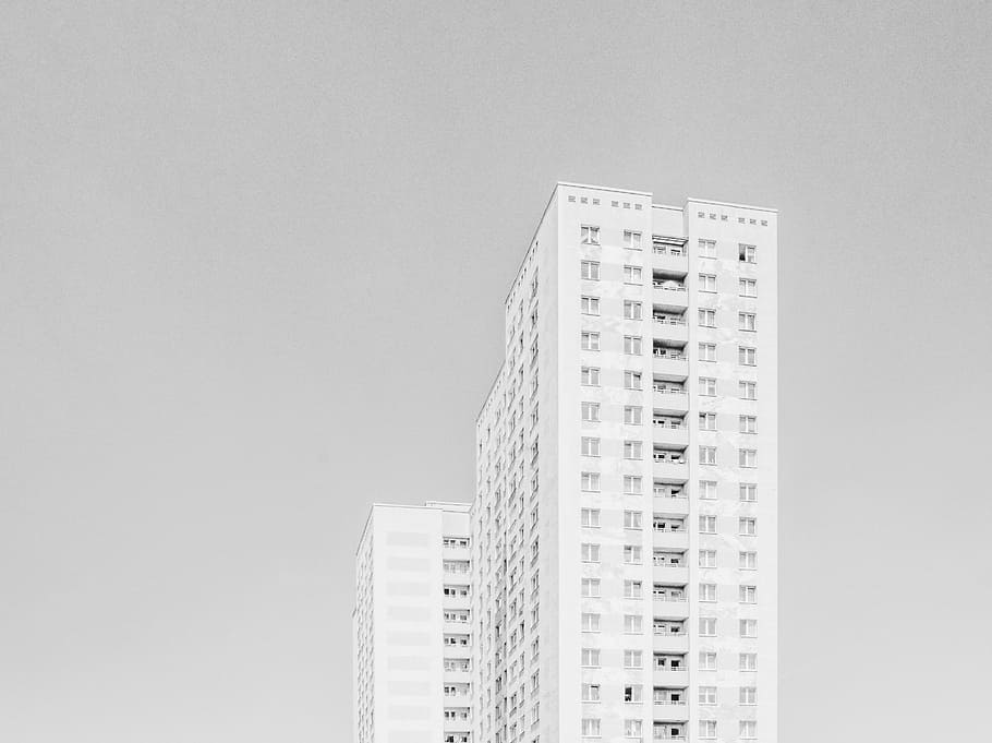 Standing alone, greyscale photo of high-rise building, sky, white HD wallpaper