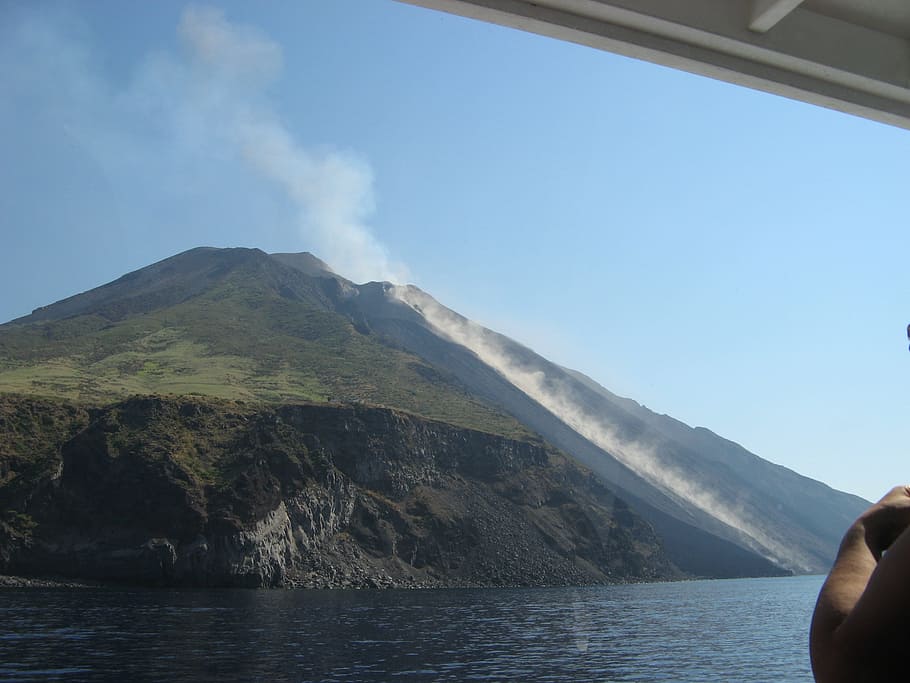 sicily, stromboli, volcano, erupts, sea, island, sky, smoke, HD wallpaper