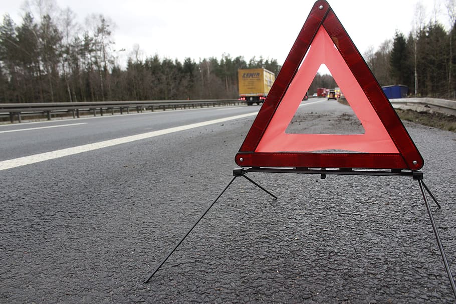 red steel early signage on gray concrete road, warning triangle HD wallpaper