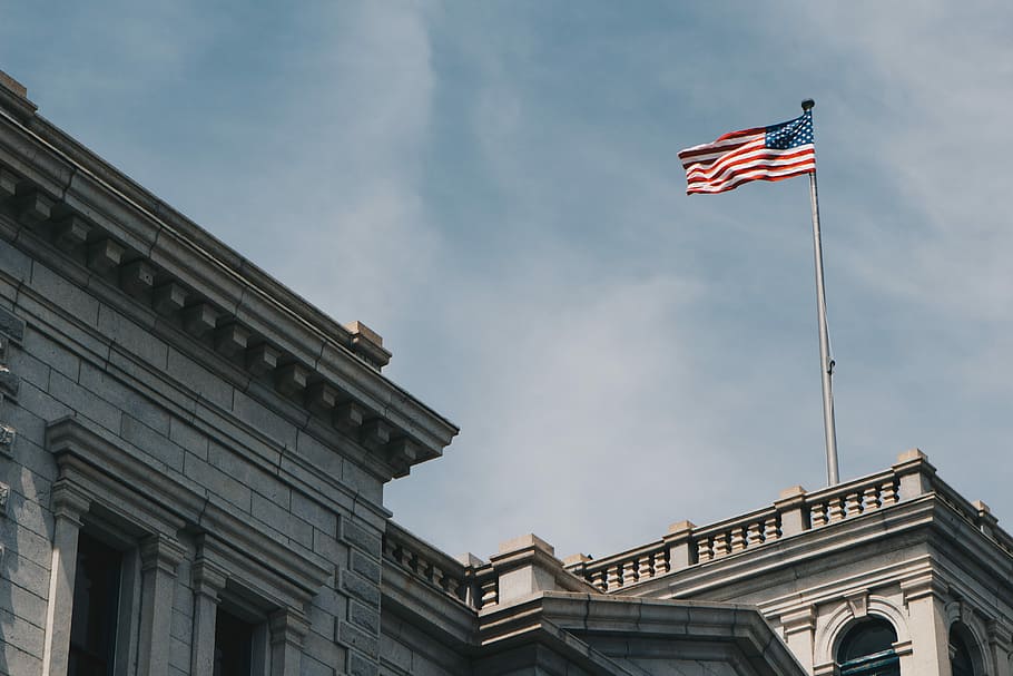 American Flag on building, U.S.A. flag waving by the wind, museum, HD wallpaper