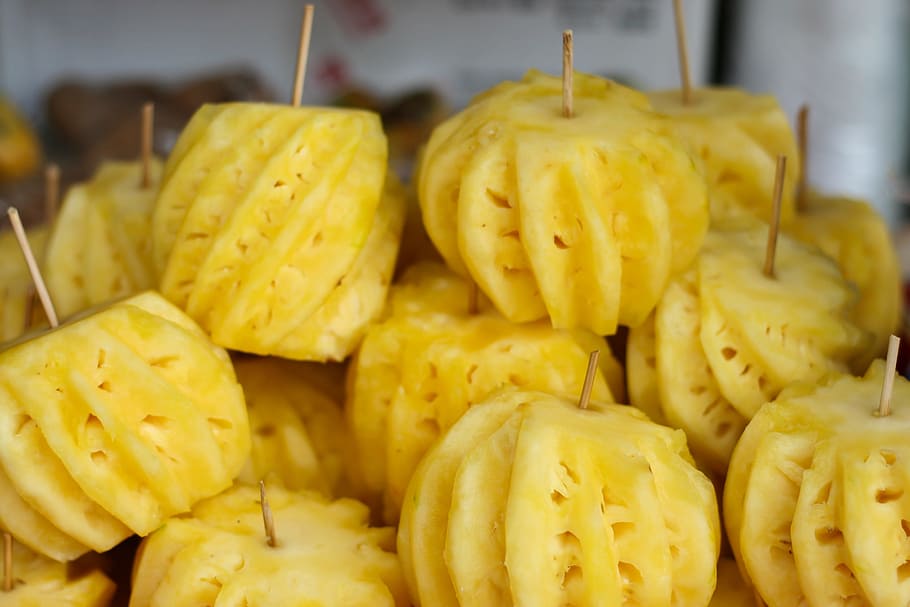 Pineapple, Yellow, Market, Bazaar, the counter, fruit, juicy HD wallpaper