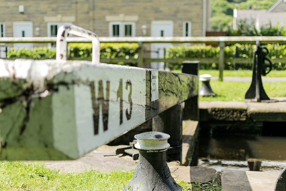 canal, locks, waterway, gate, nature, day, architecture, focus on foreground HD wallpaper