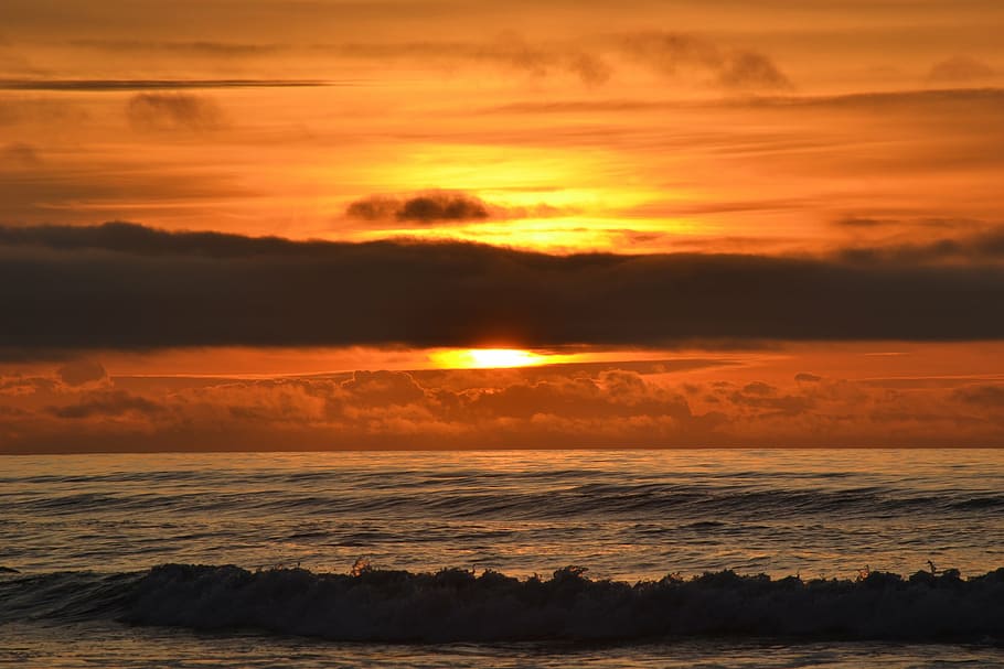 sunset, beautiful, serene, sky, sea, water, beauty in nature HD wallpaper