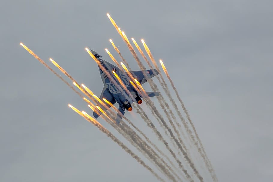 fighter jet on air, mikoyan, mig-29, aircraft, air show, air14