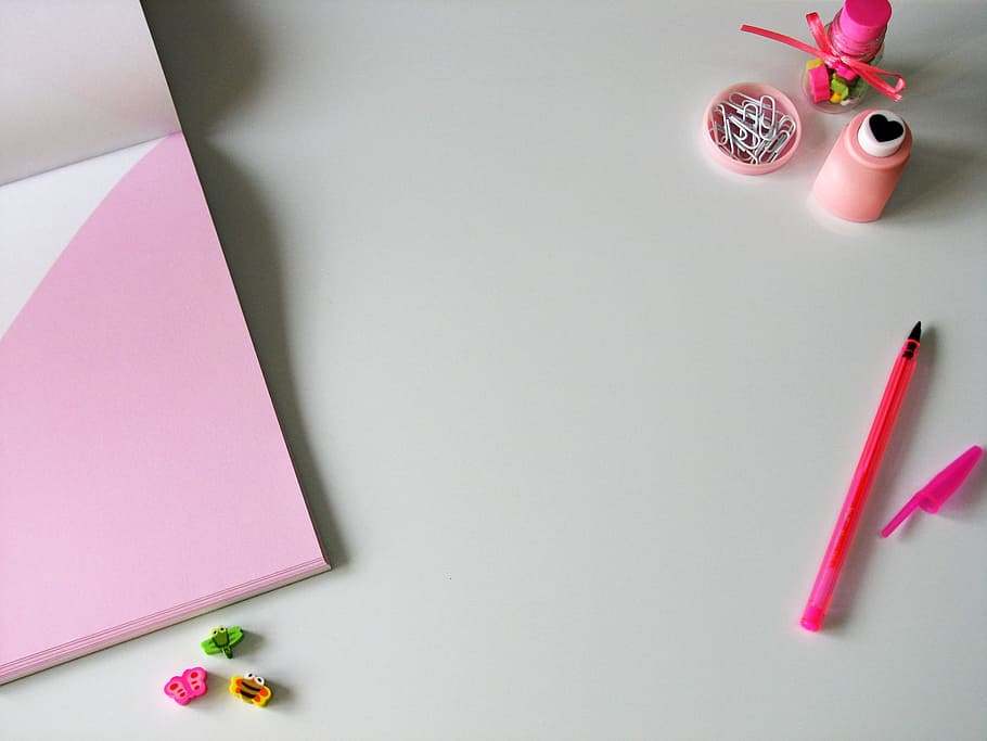 desk, white, pink, home office, blogging, feminine, pencil